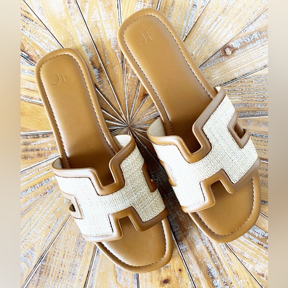 NWT JustFab Raffia & Faux Leather Slip On Sandals in Size 11 - Picture 5 of 11